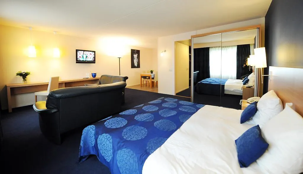 B-Aparthotel Moretus Antwerpia 3*,