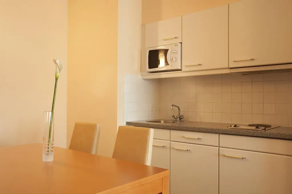 B-Aparthotel Moretus Antwerpia