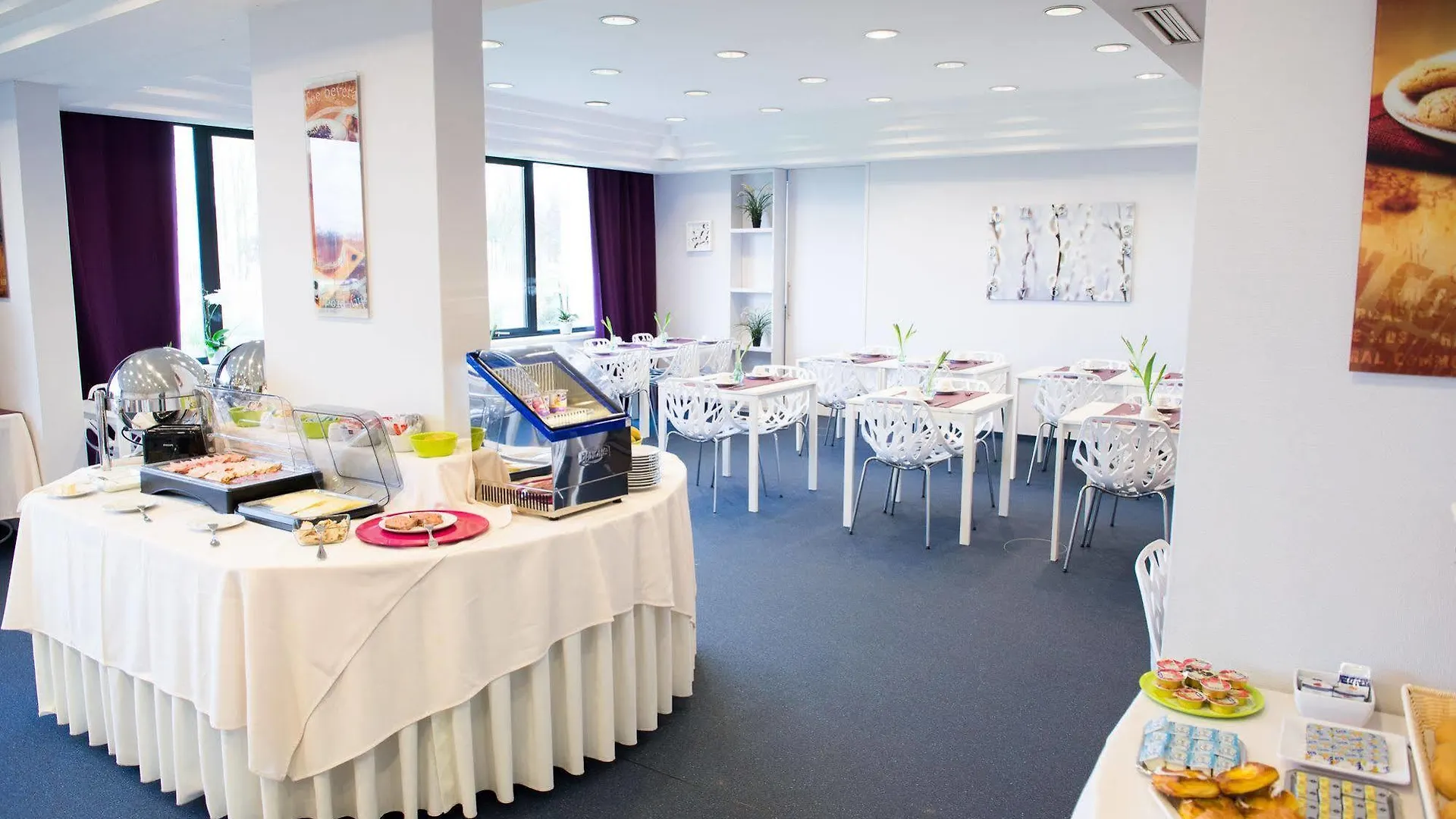 B-Aparthotel Moretus Antwerpia